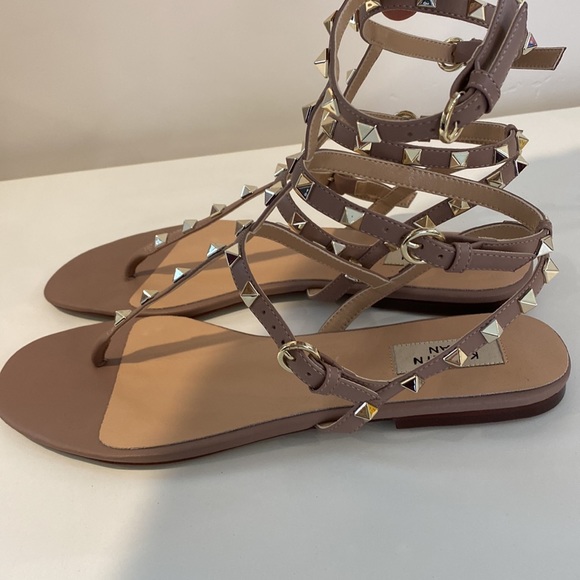 New studded sandal size 11 - Picture 3 of 4